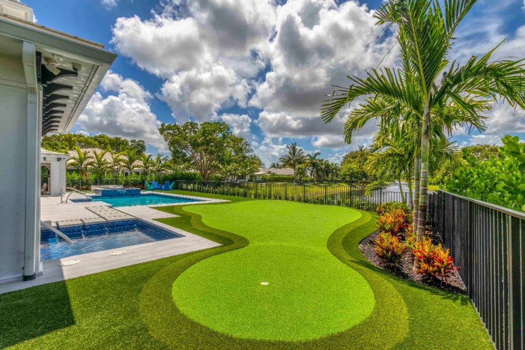 big-bully-turf-artificial-grass-putting-green-home-backyard