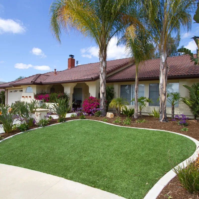 big-bully-turf-front-yard-artificial-grass-paver-boder